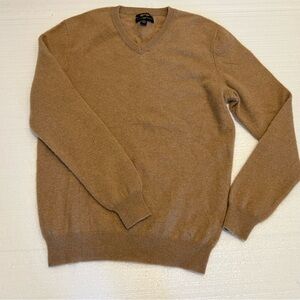 Cashmere sweater women size small camel color v neck 100% cashmere